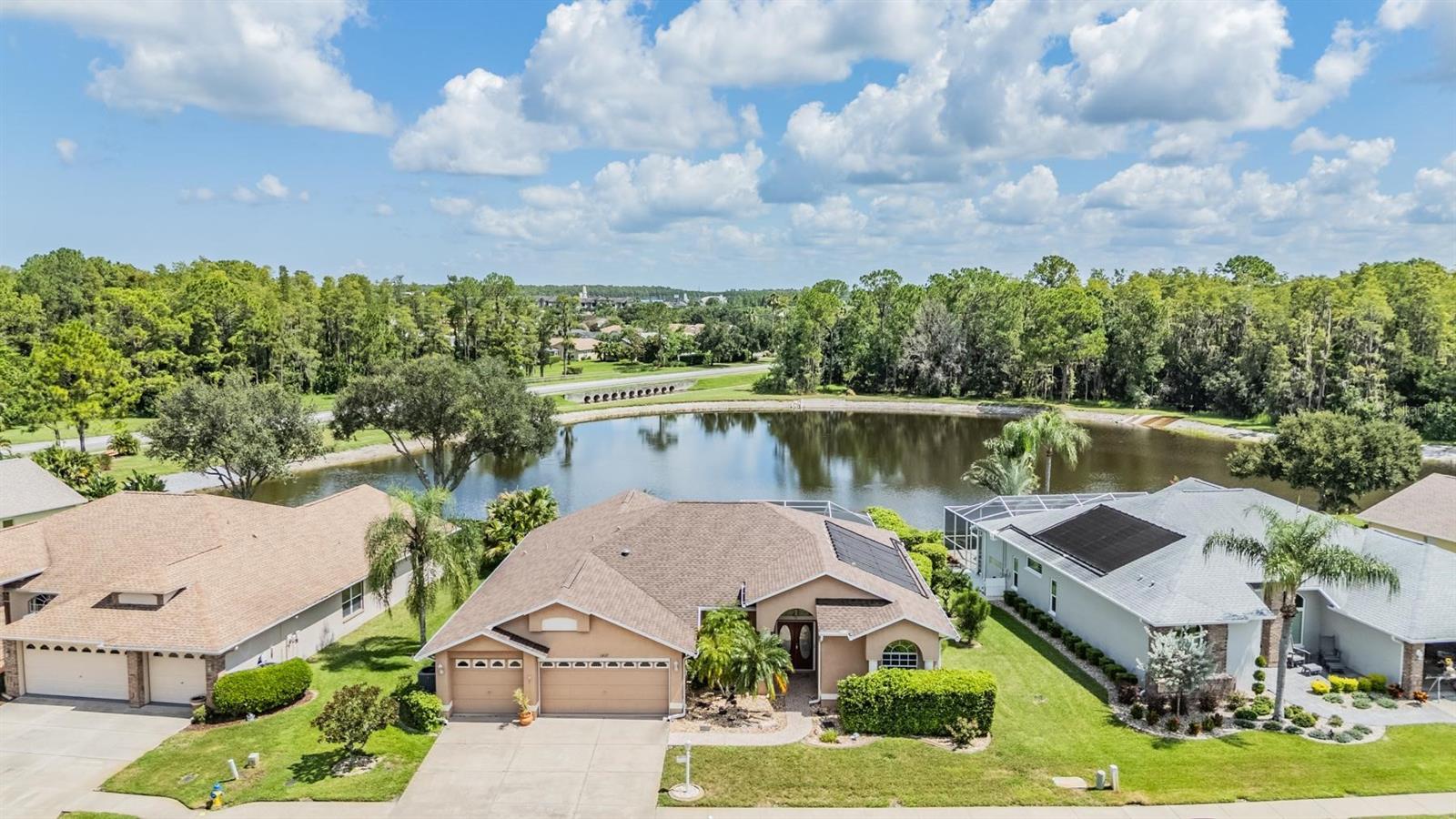 1437 WINDING WILLOW DRIVE