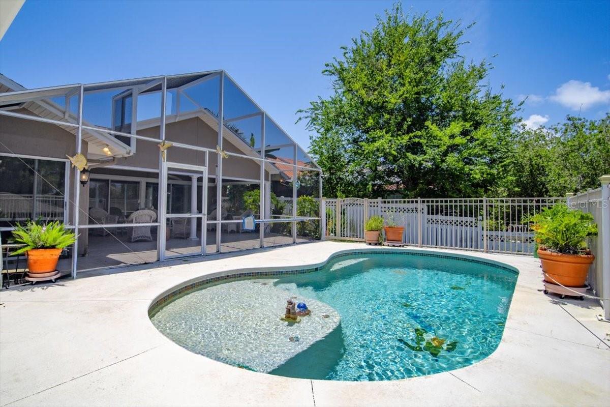 13 COTTAGEGATE COURT