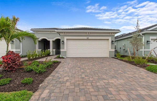 1611 TAVIRA PL, ENGLEWOOD, FL 34223 - Image 4b4a18ff33ec2e172eedb80ed75dac73/1416771201