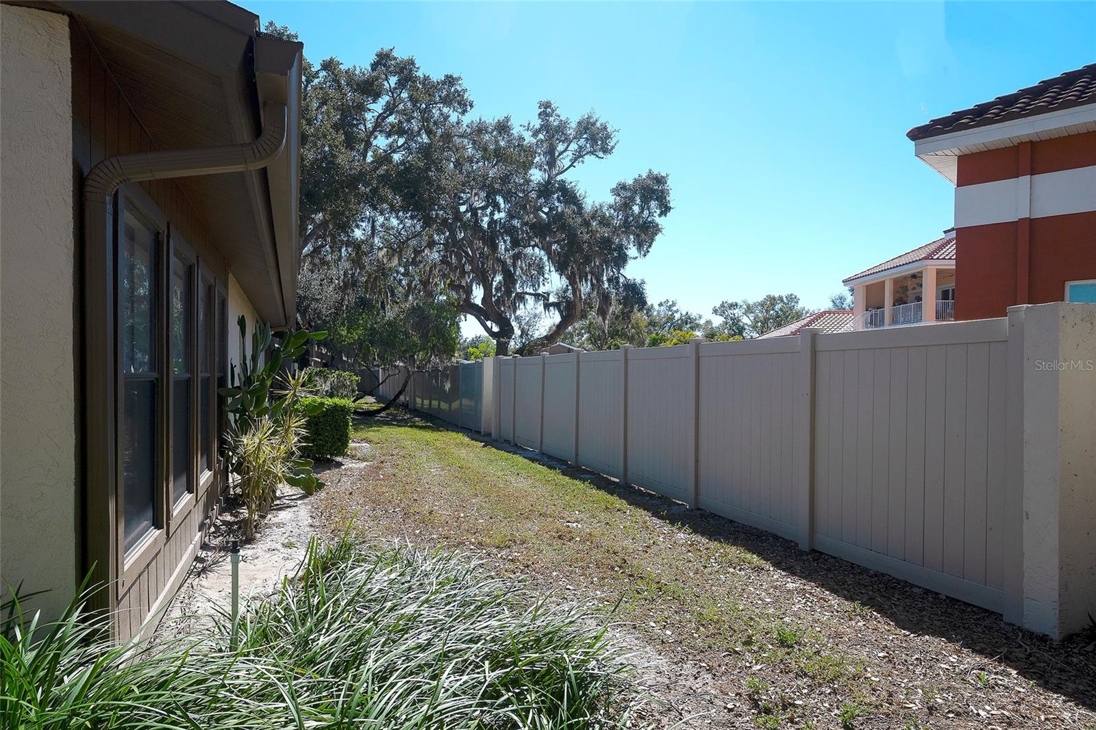 VILLAGE OAKS SEC B - Residential