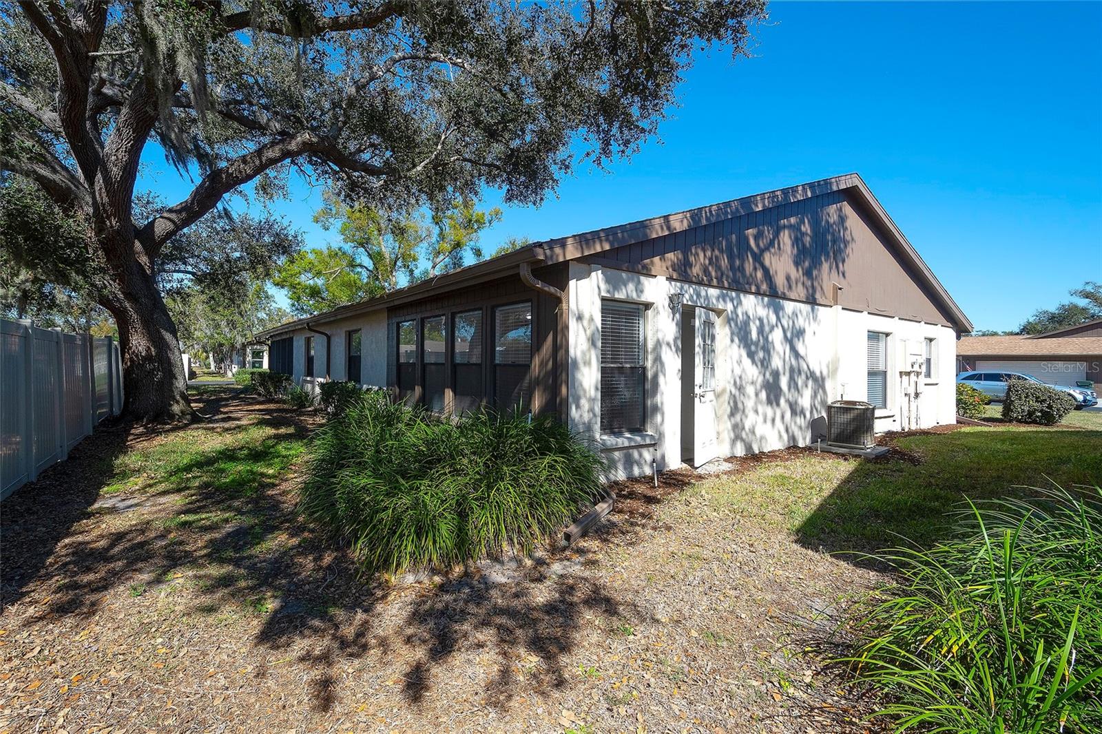 VILLAGE OAKS SEC B - Residential