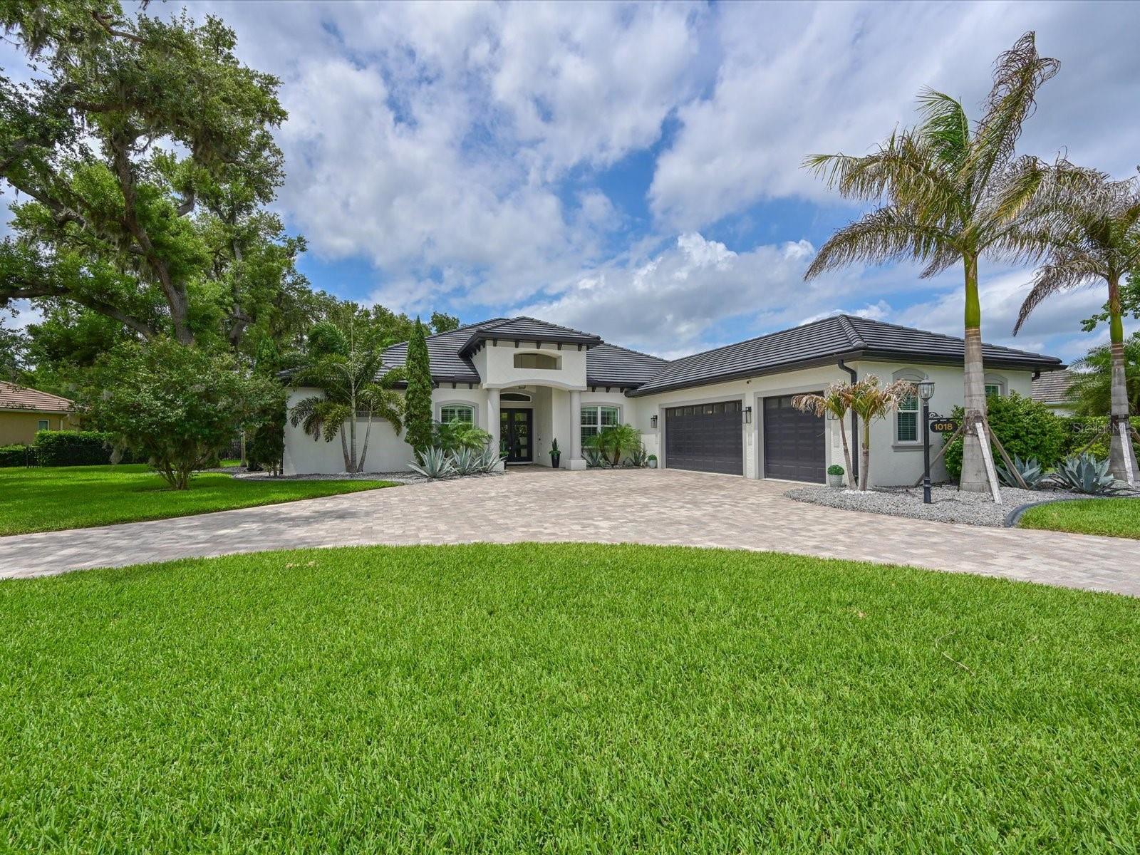 WINDING RIVER - Residential