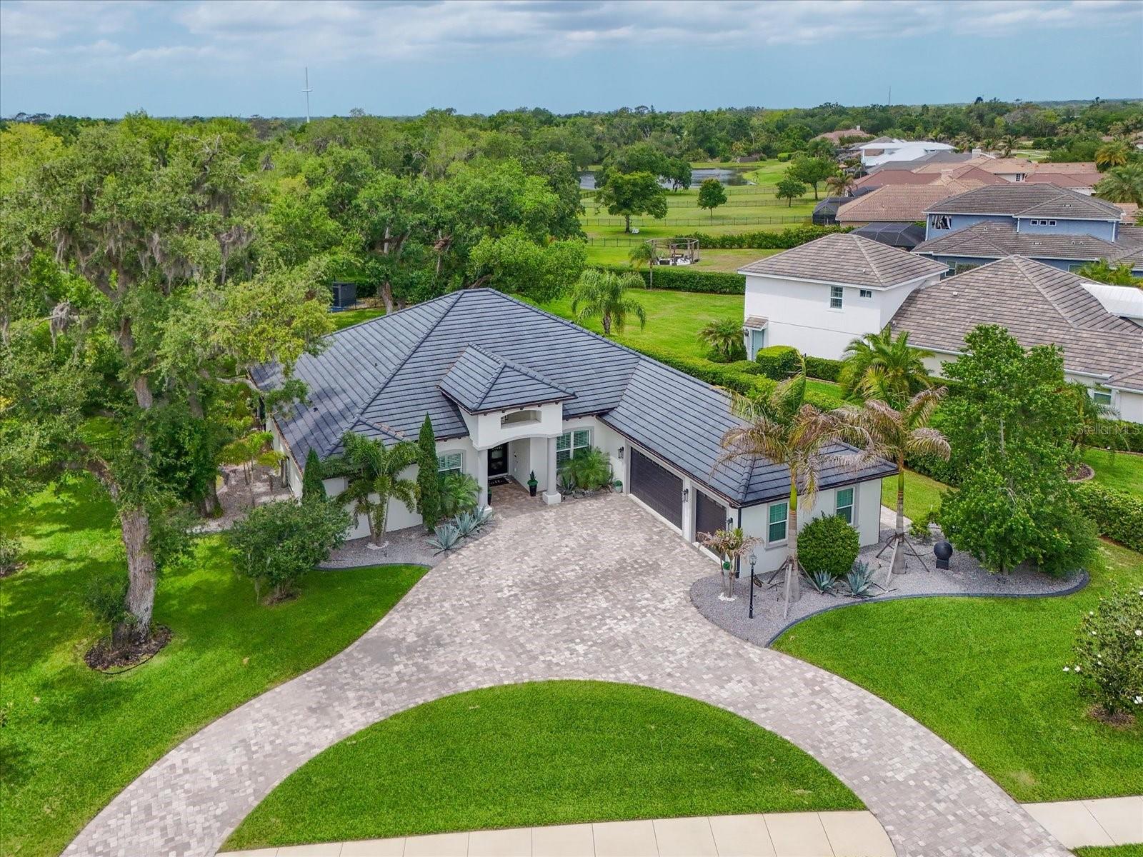 WINDING RIVER - Residential