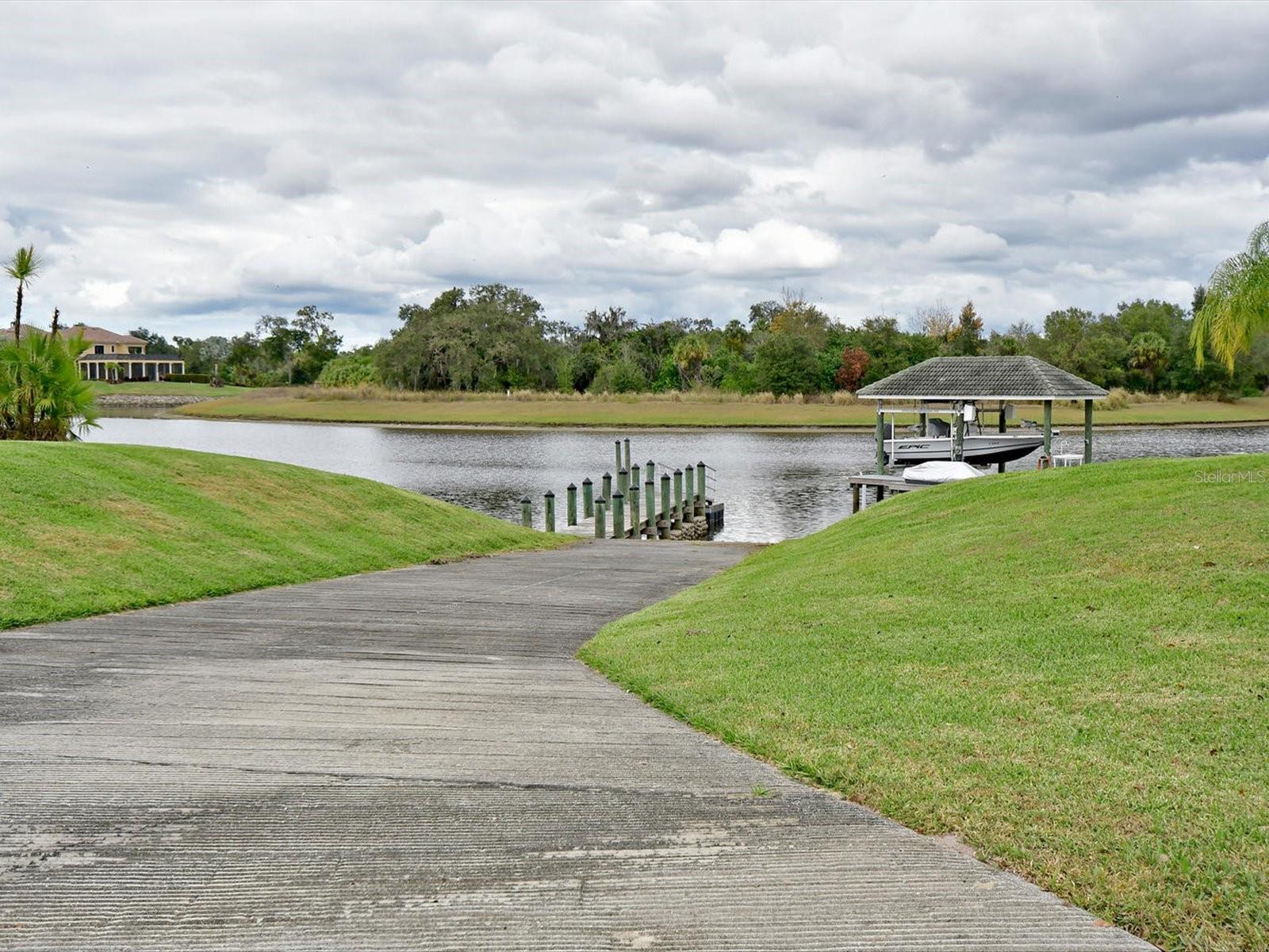WINDING RIVER - Residential