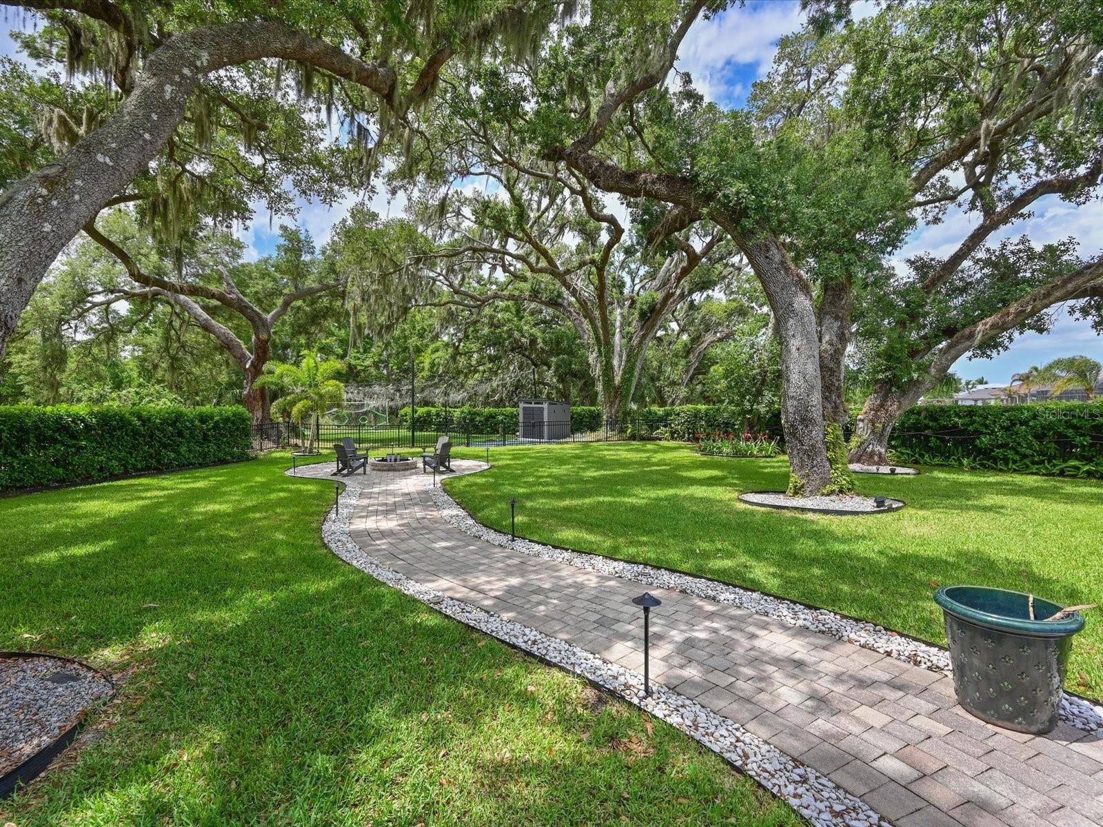 WINDING RIVER - Residential