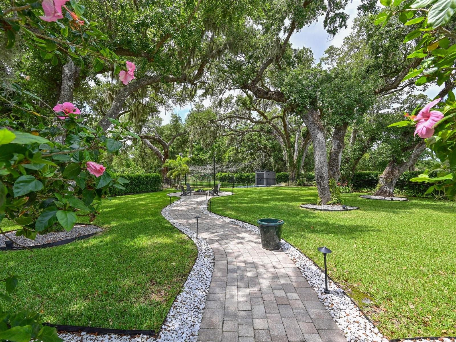 WINDING RIVER - Residential