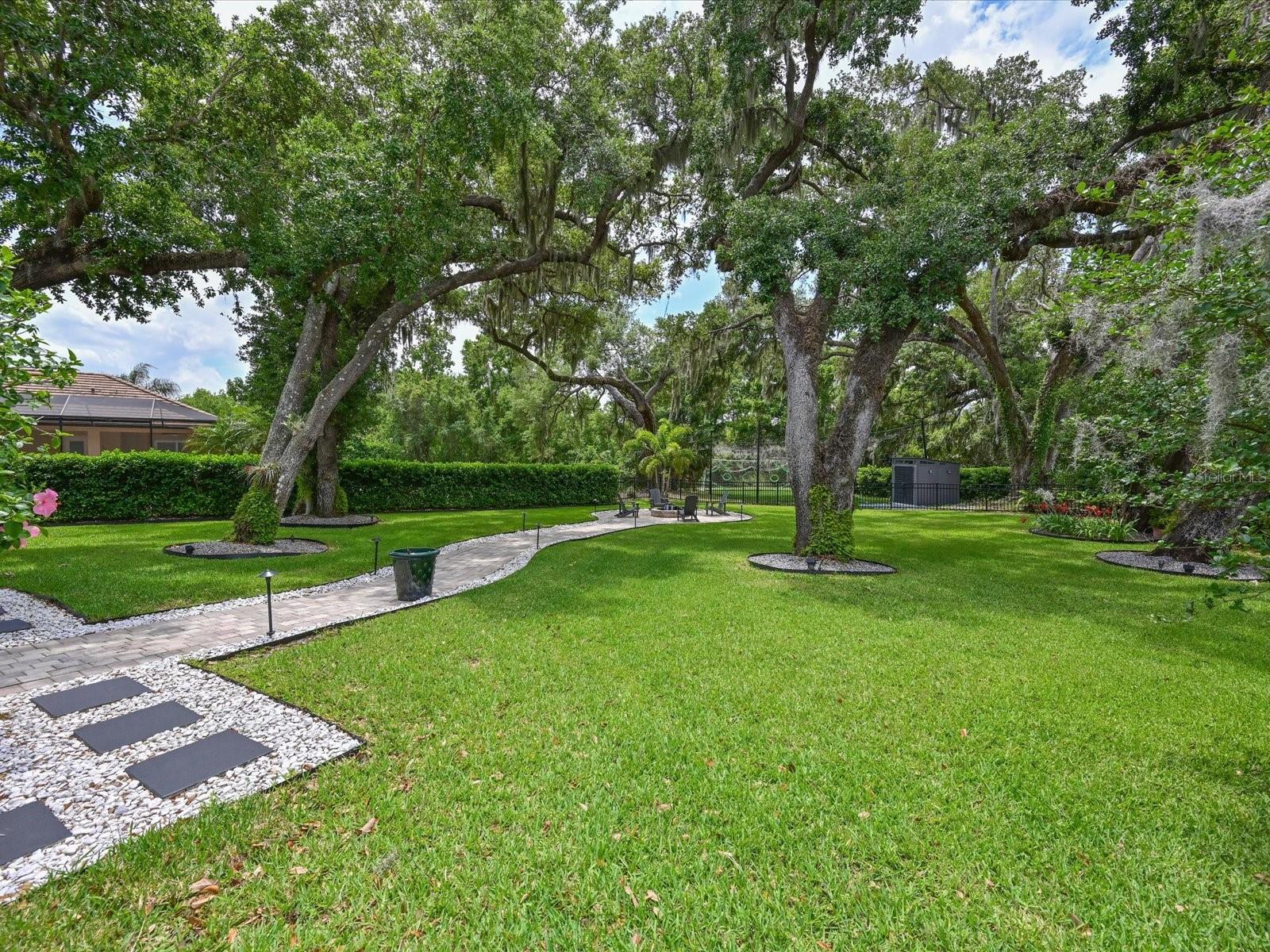 WINDING RIVER - Residential