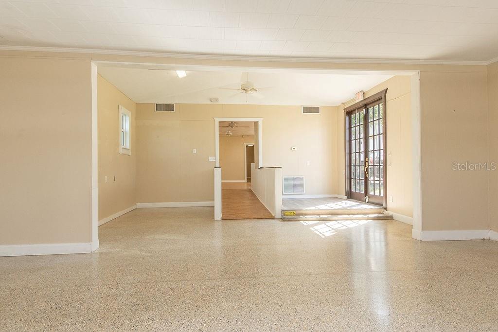 209 S FLORIDA AVENUE