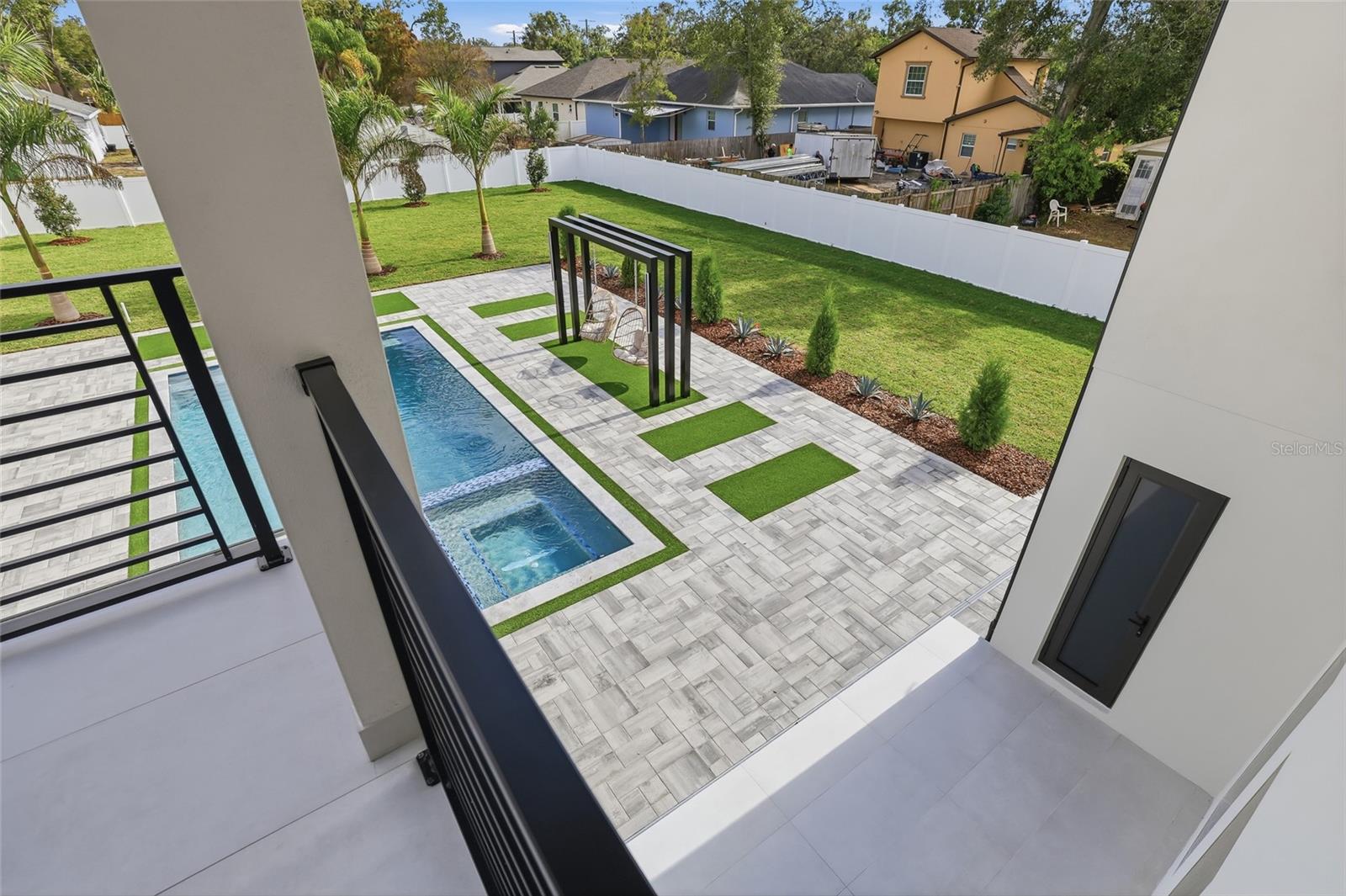 HILLSBOROUGH RIVER ESTATES - Residential