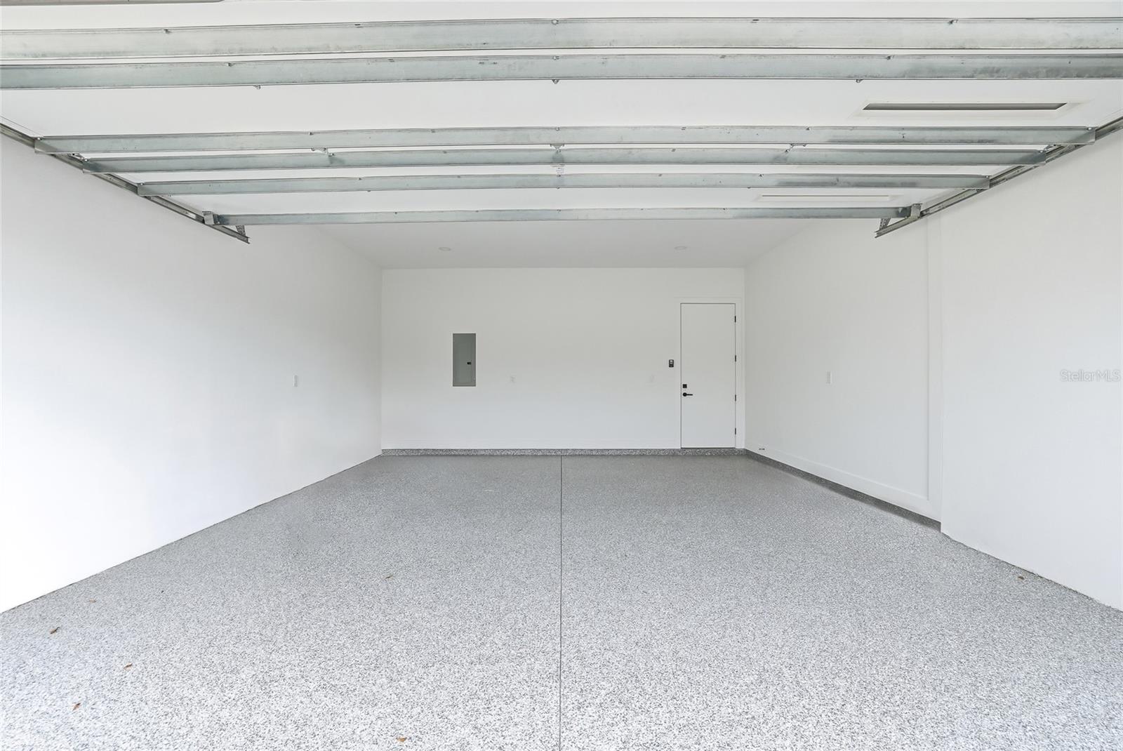 HILLSBOROUGH RIVER ESTATES - Residential