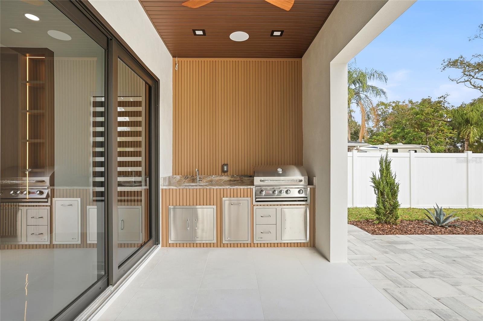 HILLSBOROUGH RIVER ESTATES - Residential