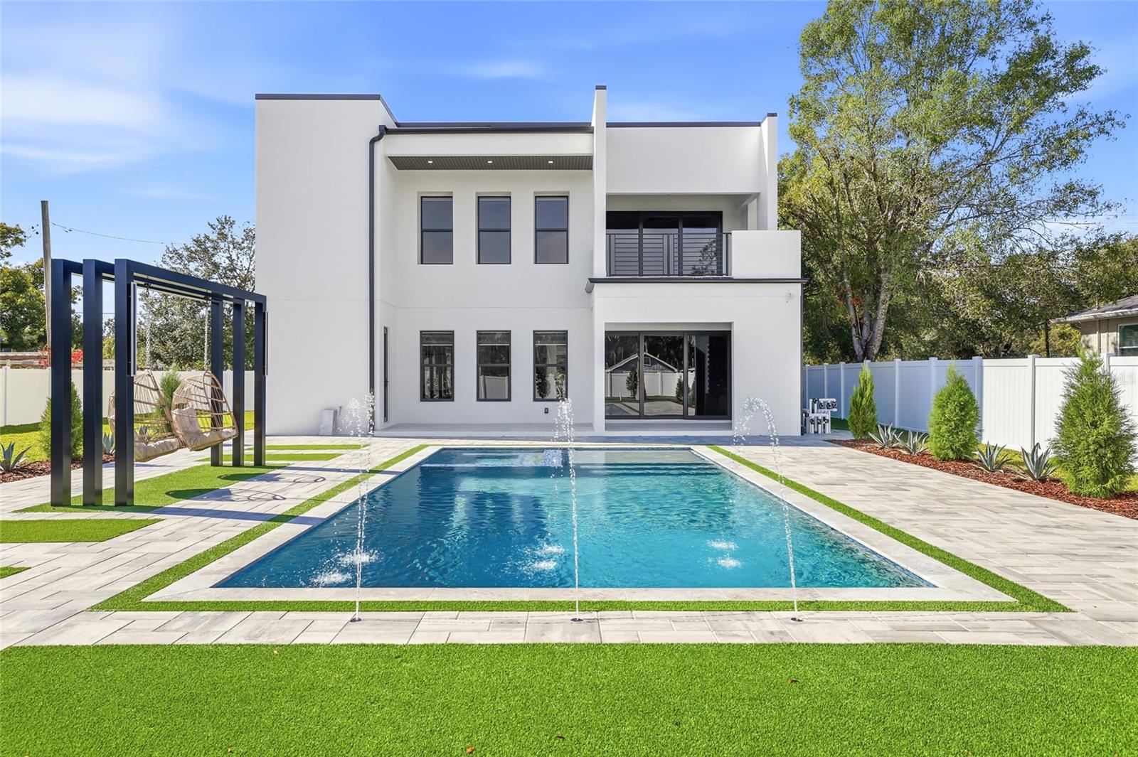 HILLSBOROUGH RIVER ESTATES - Residential