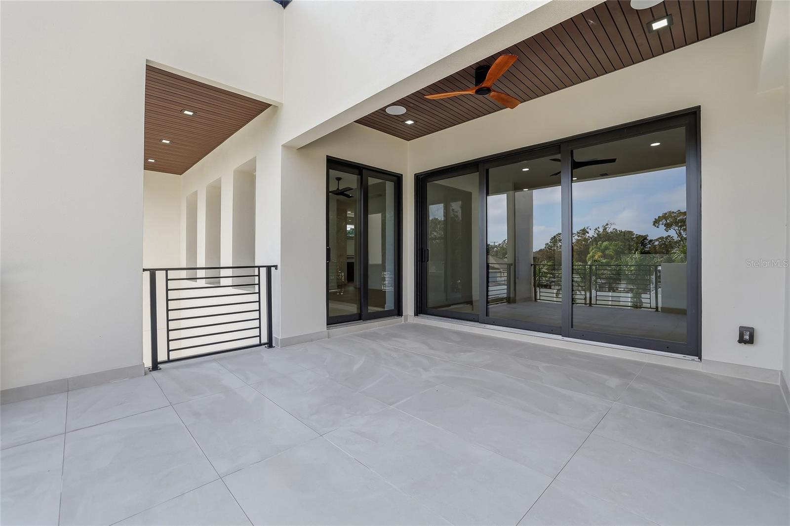 HILLSBOROUGH RIVER ESTATES - Residential