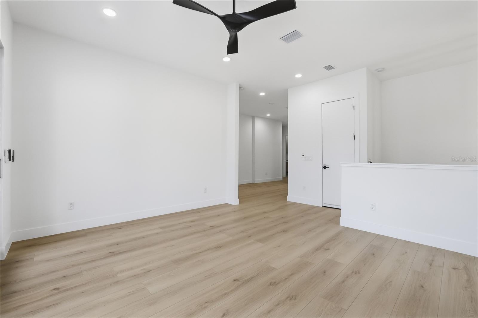 HILLSBOROUGH RIVER ESTATES - Residential