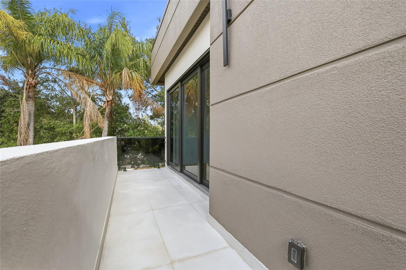 HILLSBOROUGH RIVER ESTATES - Residential