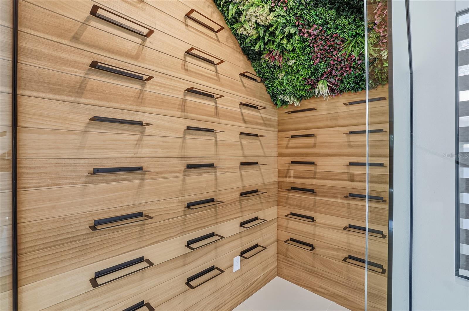 HILLSBOROUGH RIVER ESTATES - Residential