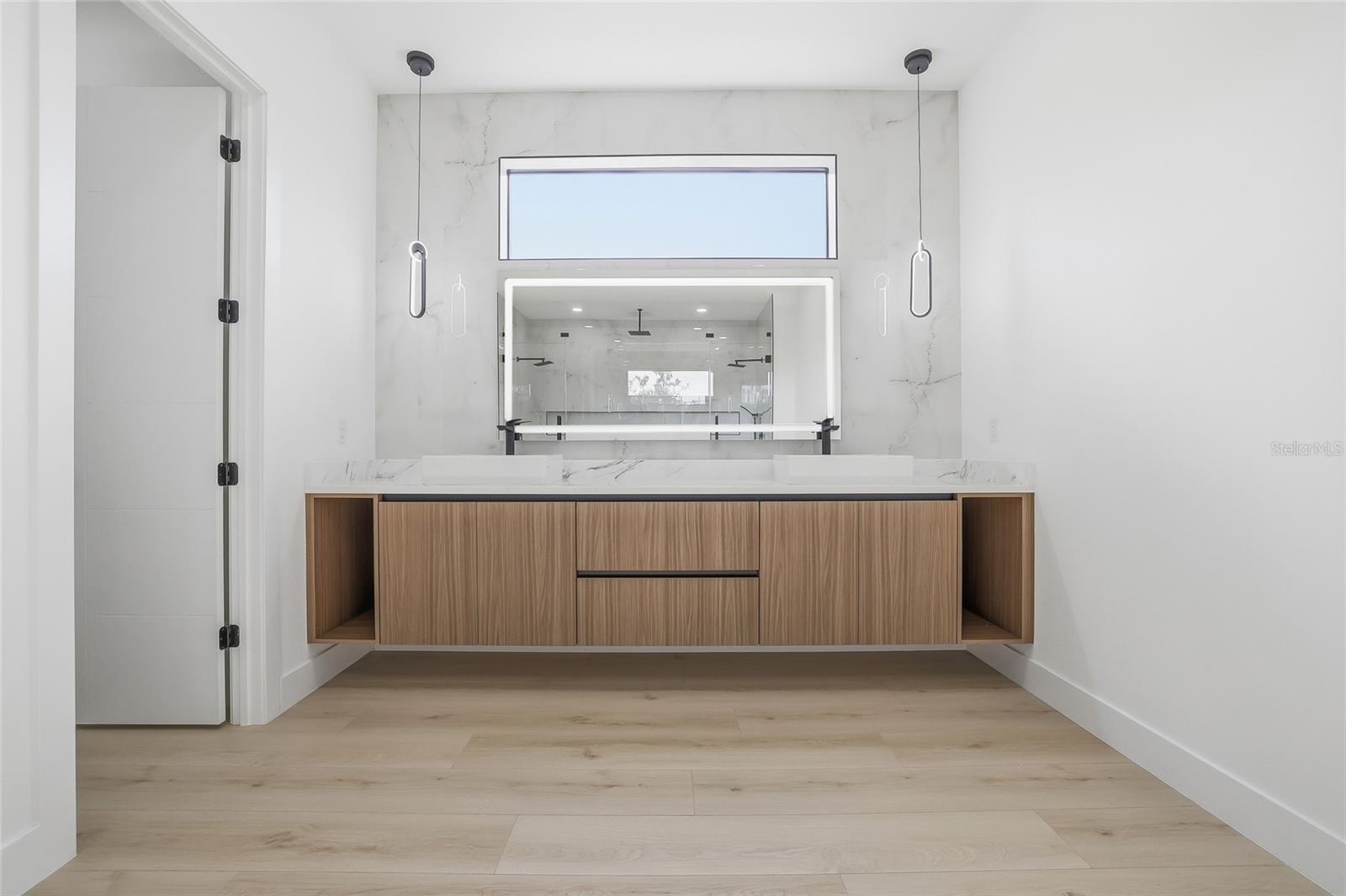 HILLSBOROUGH RIVER ESTATES - Residential