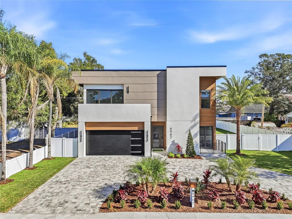 Photo of 6907 N Blvd, Tampa, FL 33604 (MLS # TB8456399)