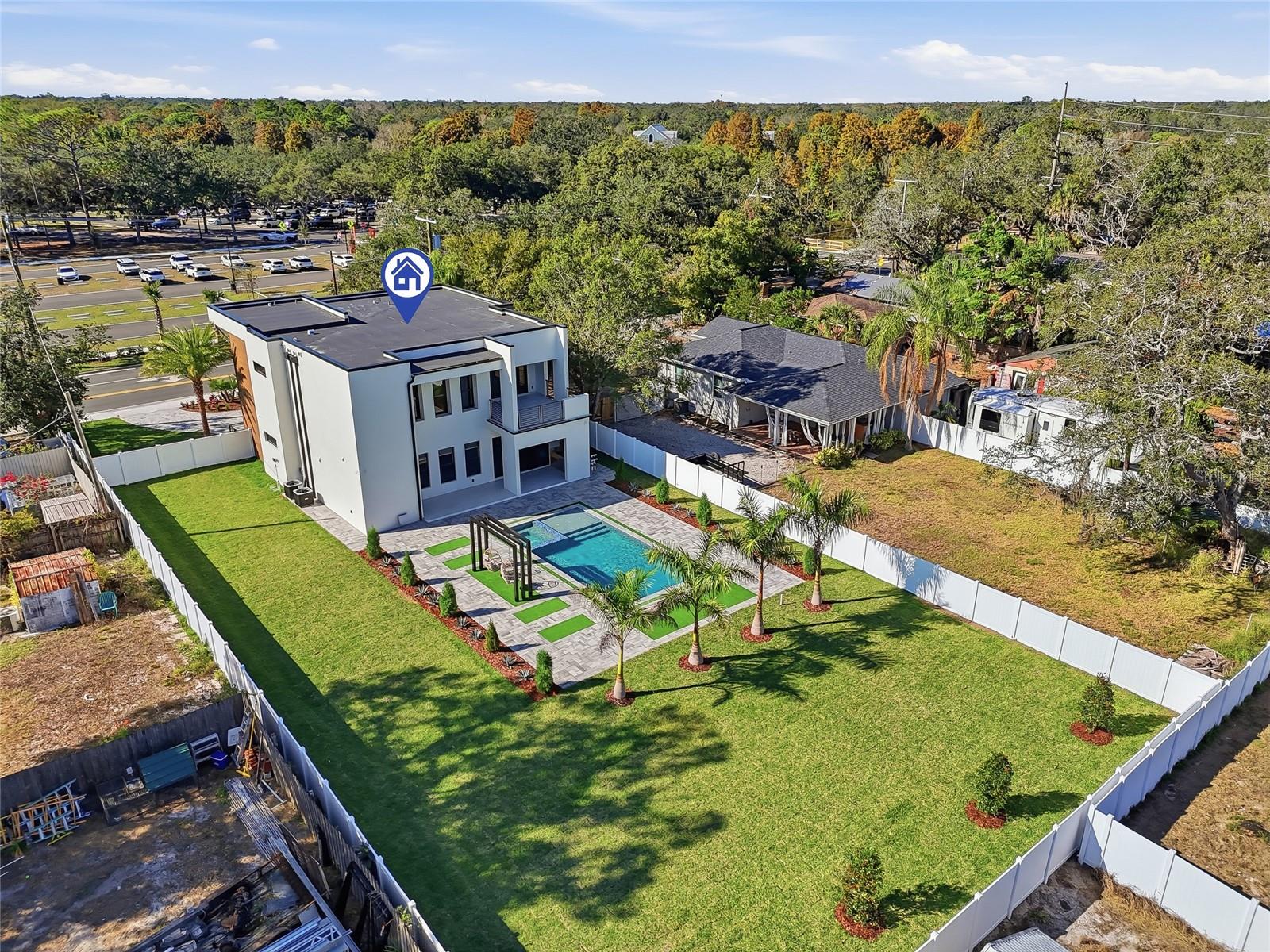 HILLSBOROUGH RIVER ESTATES - Residential