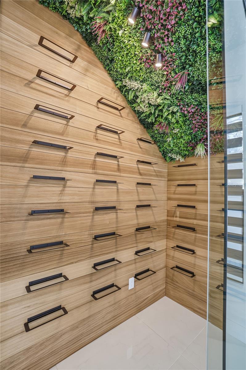 HILLSBOROUGH RIVER ESTATES - Residential