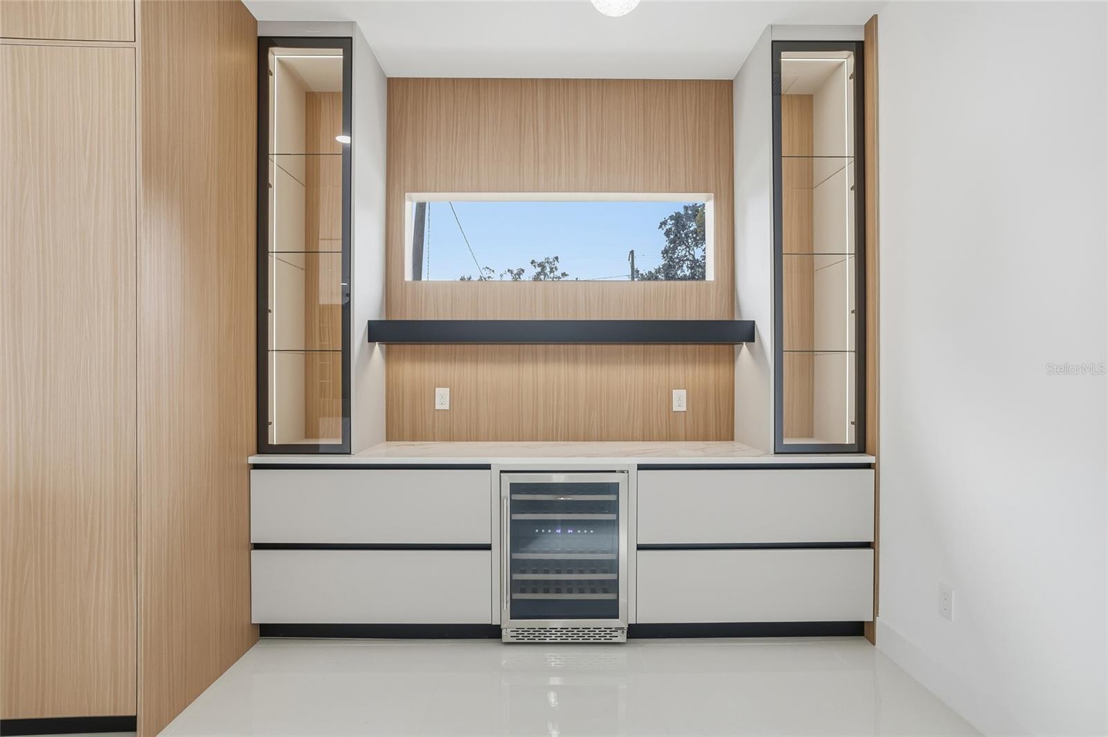 HILLSBOROUGH RIVER ESTATES - Residential