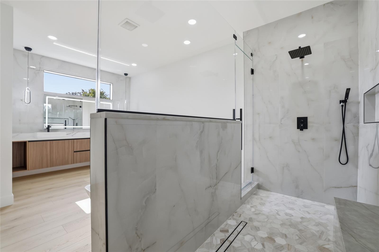 HILLSBOROUGH RIVER ESTATES - Residential