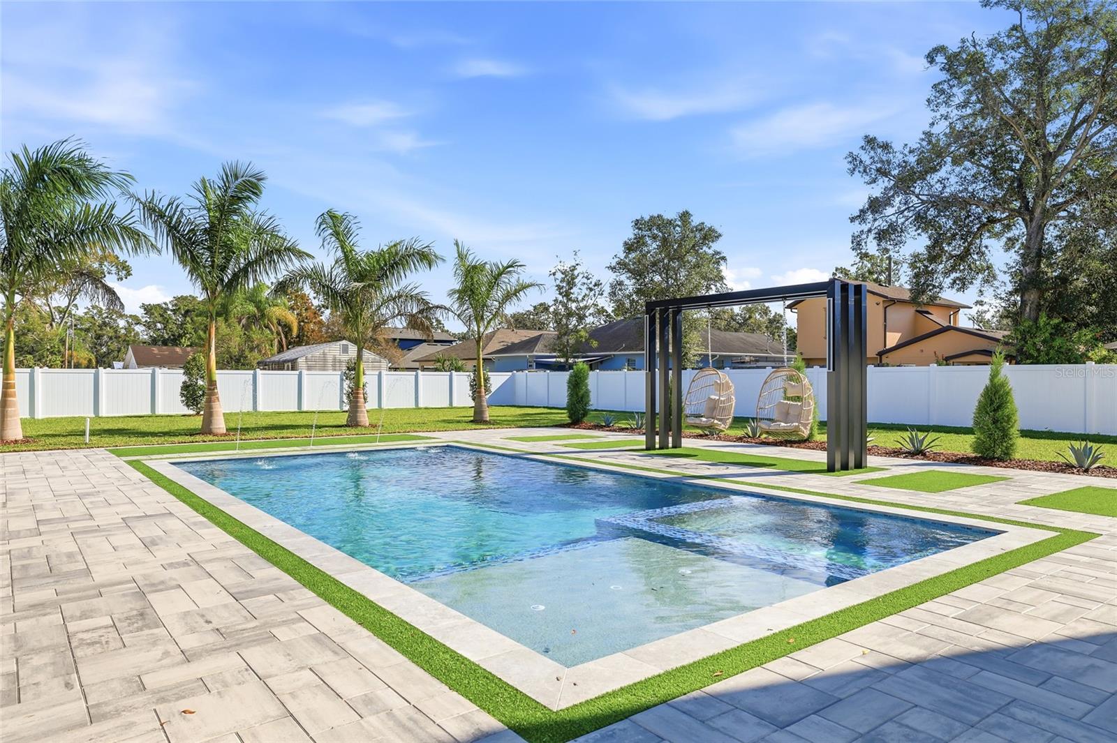 HILLSBOROUGH RIVER ESTATES - Residential