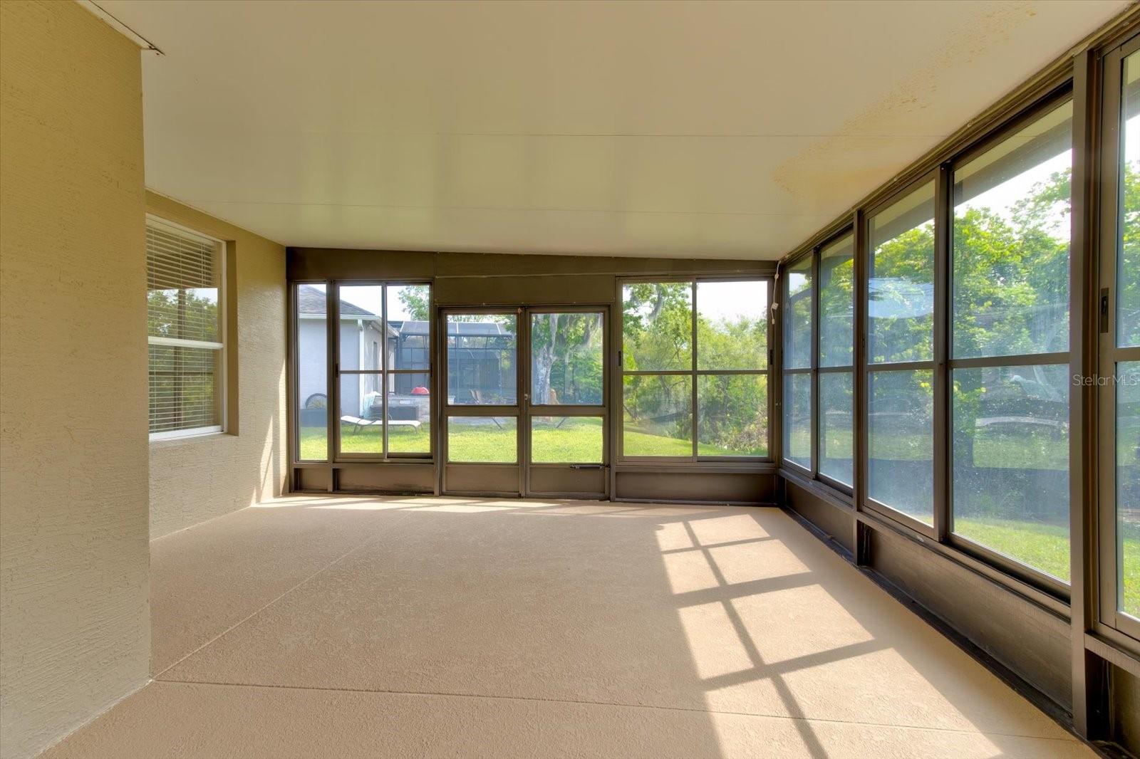 STONEYBROOK - Residential