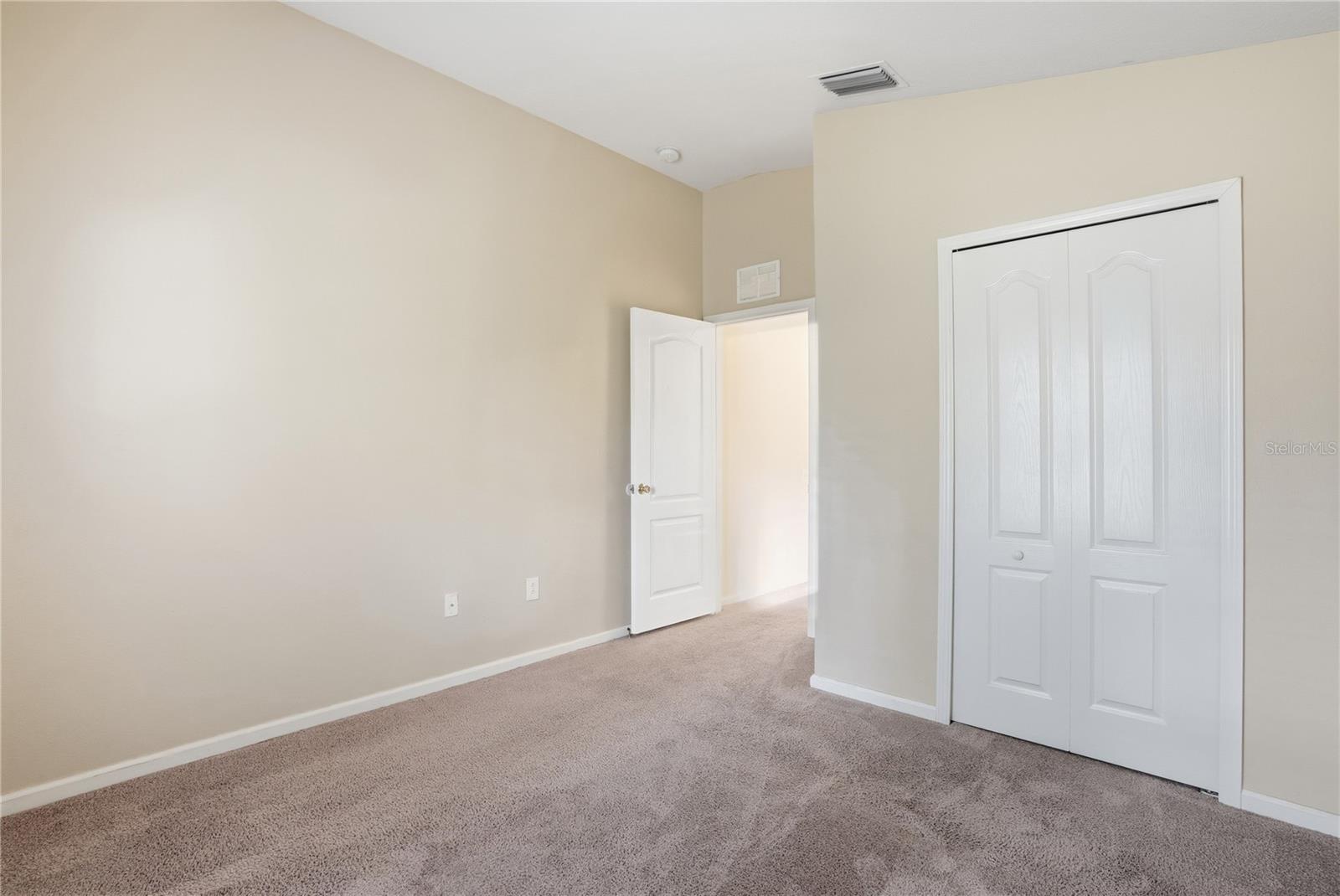 MEADOW POINTE 03 PRCL T-T - Residential Lease