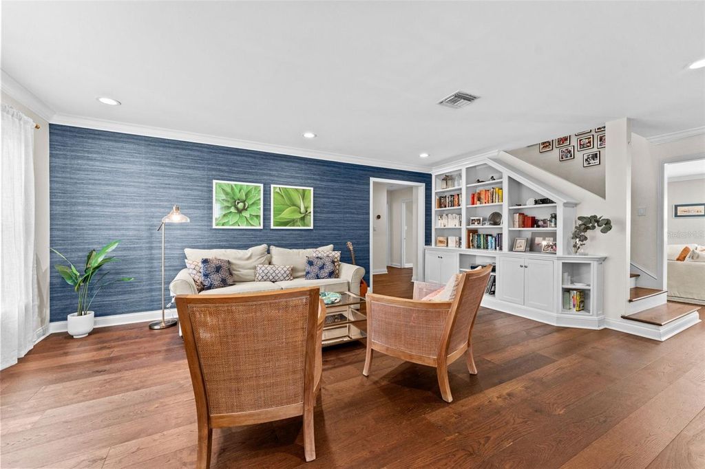 Photo of 1107 S Dunbar Avenue, Tampa, FL 33629 (MLS # TB8495719)