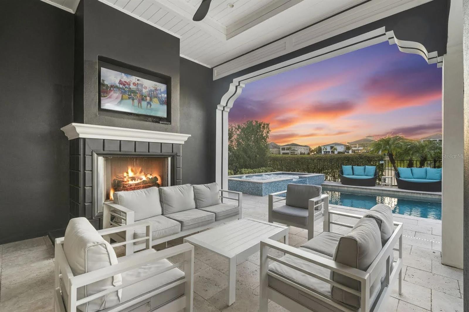 REUNION WEST VLGS NORTH - Residential