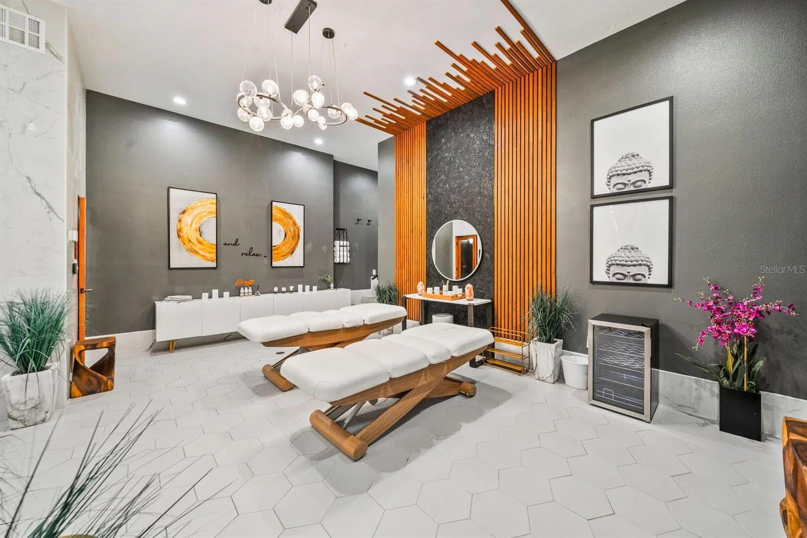 REUNION WEST VLGS NORTH - Residential