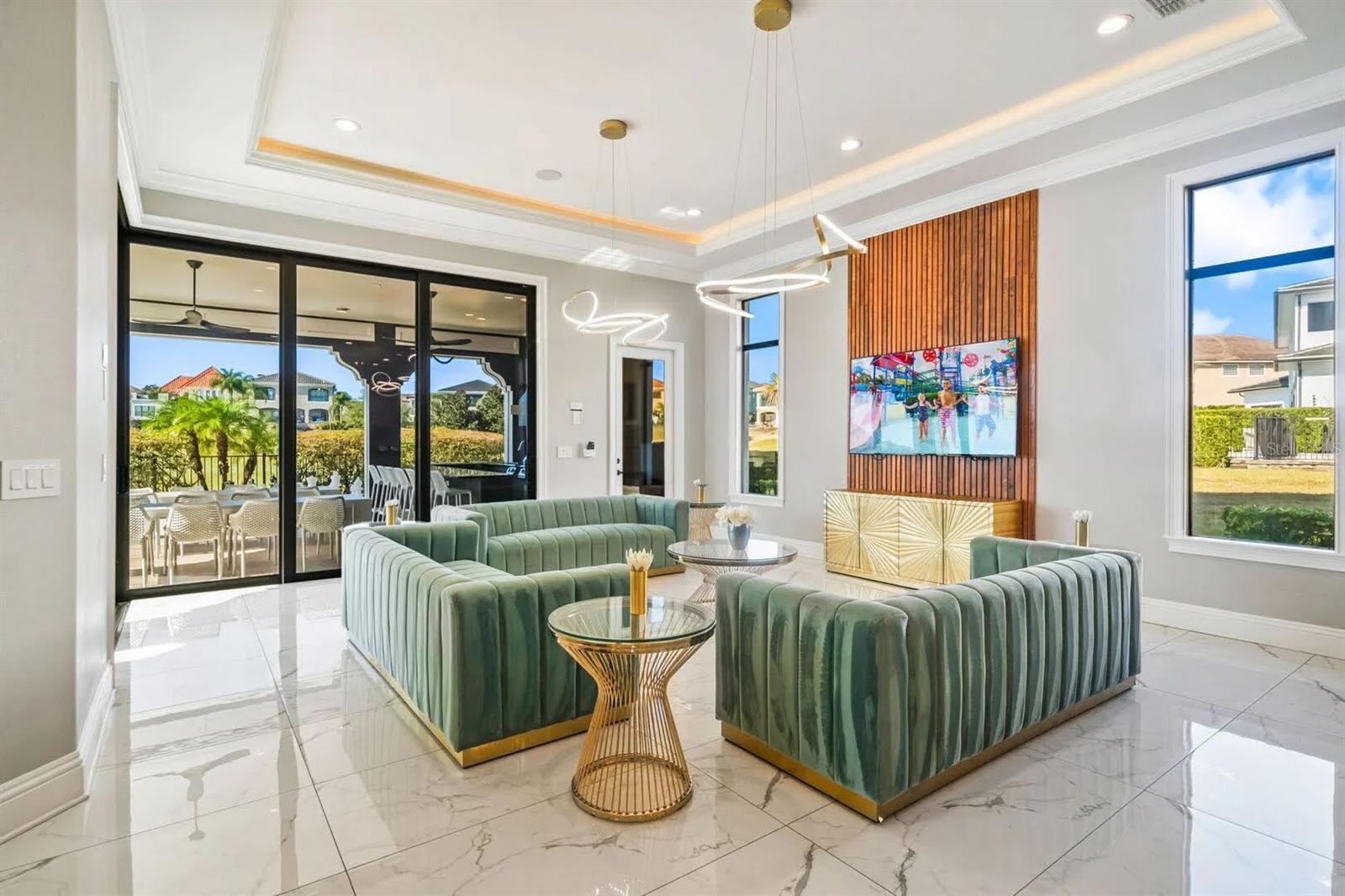 REUNION WEST VLGS NORTH - Residential