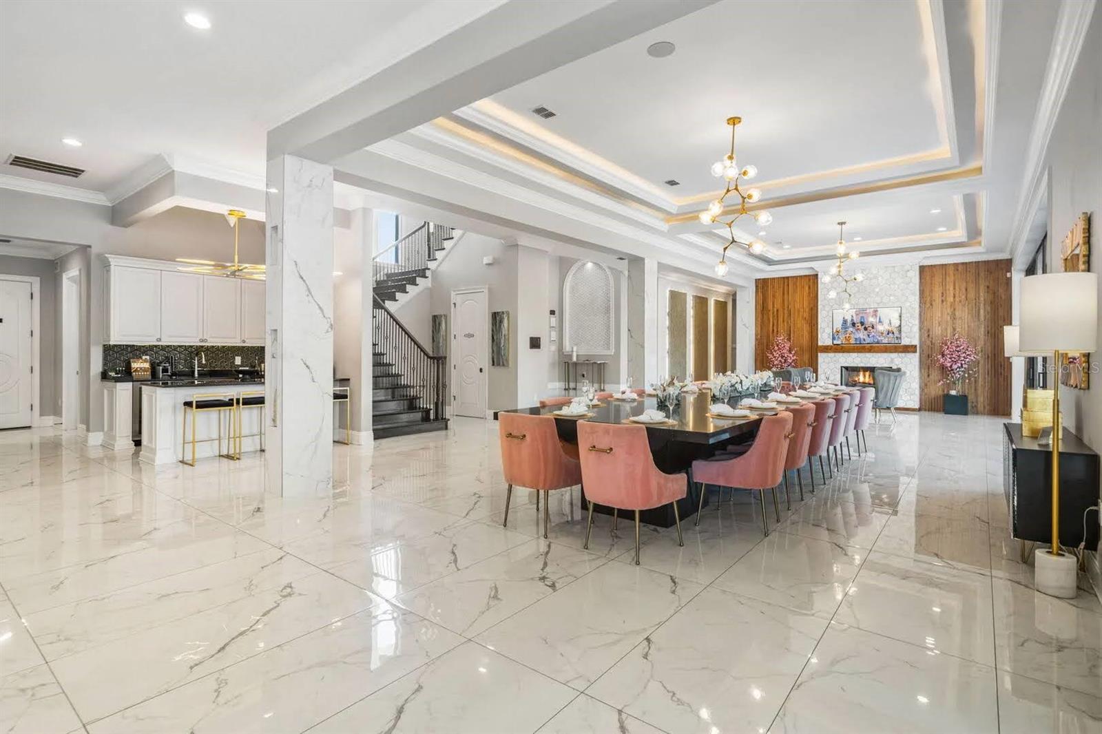 REUNION WEST VLGS NORTH - Residential