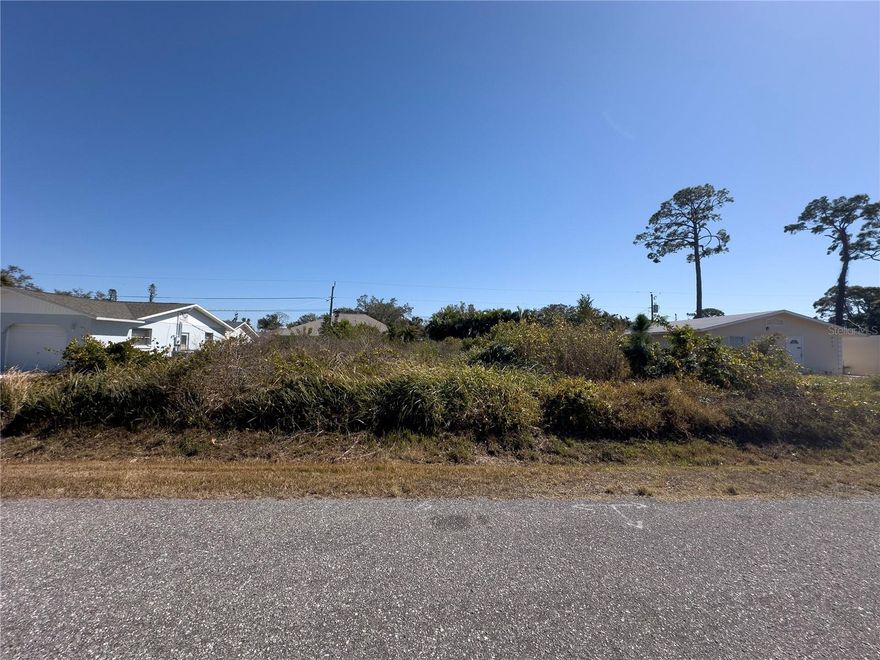 Discover the perfect canvas for your Florida lifestyle on this desirable 80’ x 100’ level homesite in South Venice. Ideally positioned in a quiet neighborhood, this property offers the freedom to design and build your custom retreat with no deed restrictions. Enjoy easy access to world-class Gulf beaches, charming downtown Venice, boat ramps, parks, dining, and shopping. Optional HOA membership  provides access to a private beach ferry and waterfront amenities, making this an exceptional opportunity for coastal living with flexibility and convenience.