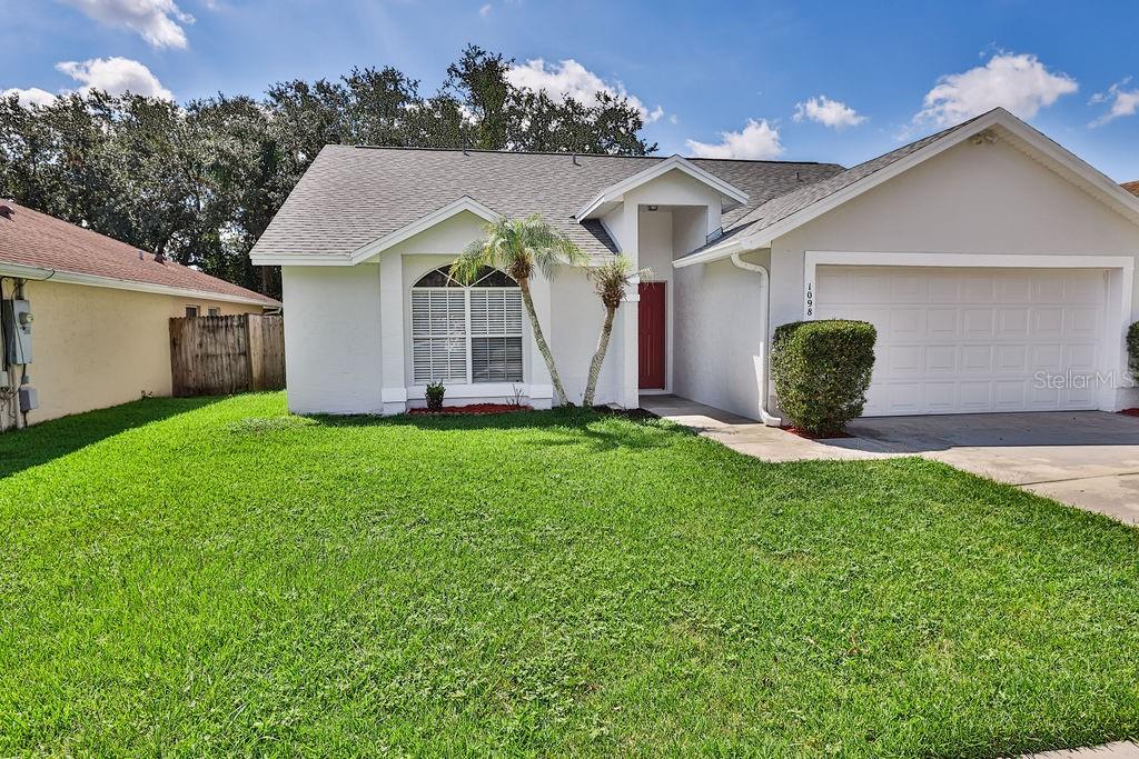 1098 SUGARBERRY TRAIL