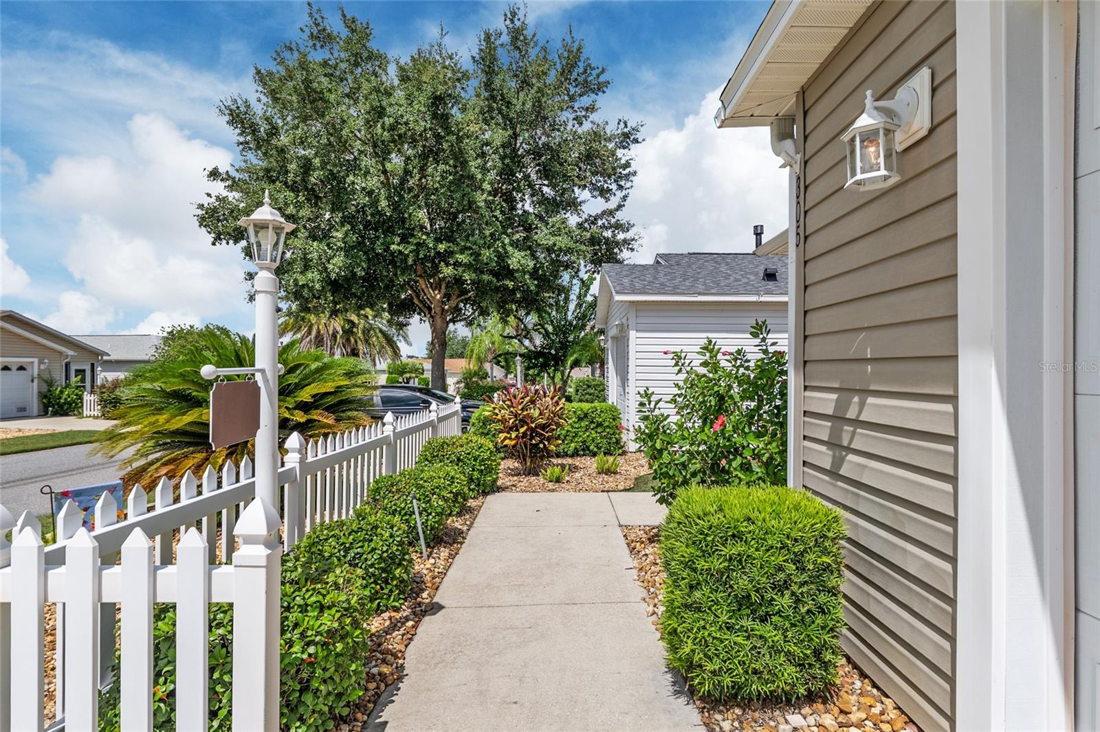 305 STARR LANE