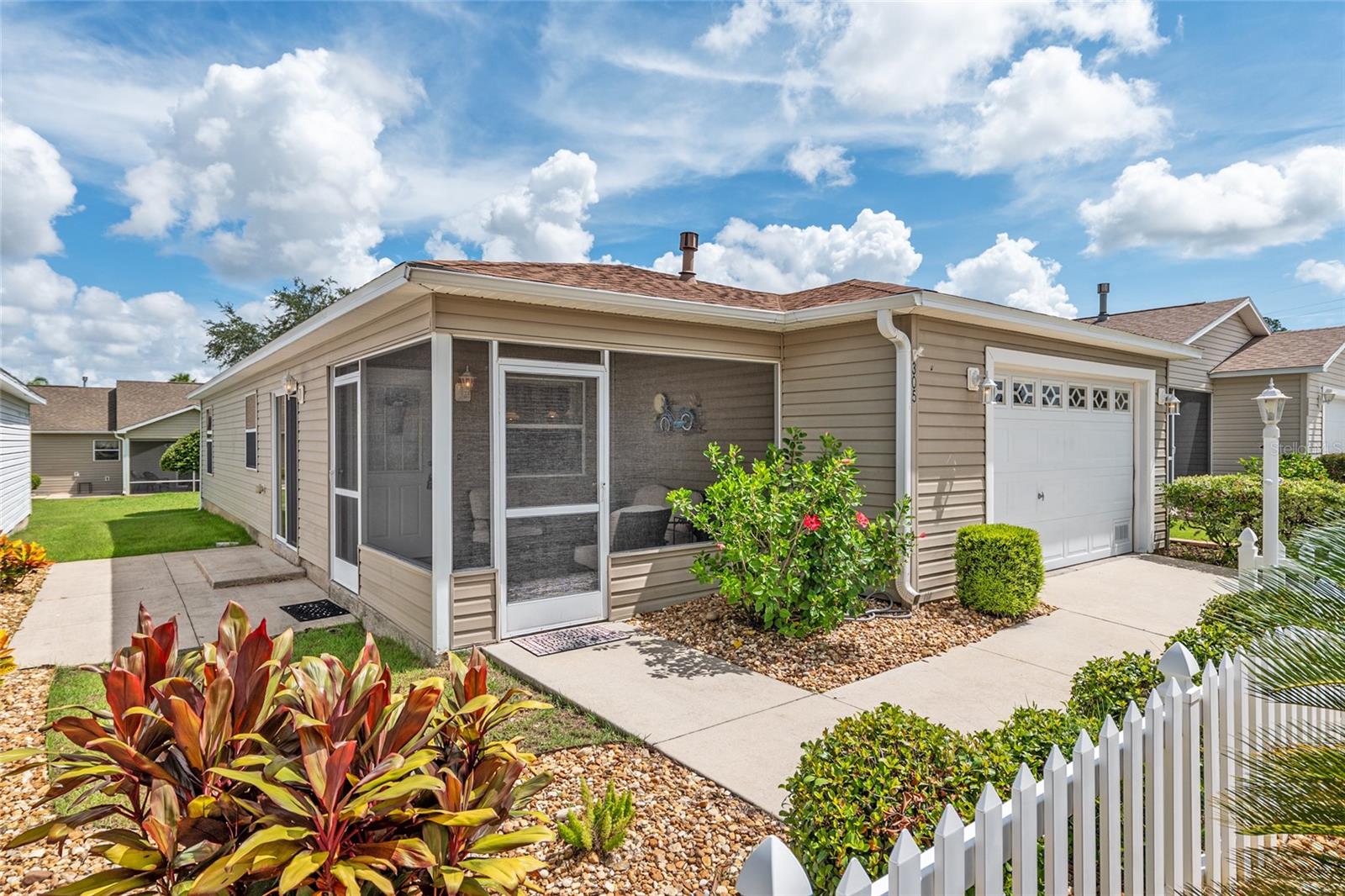 305 STARR LANE