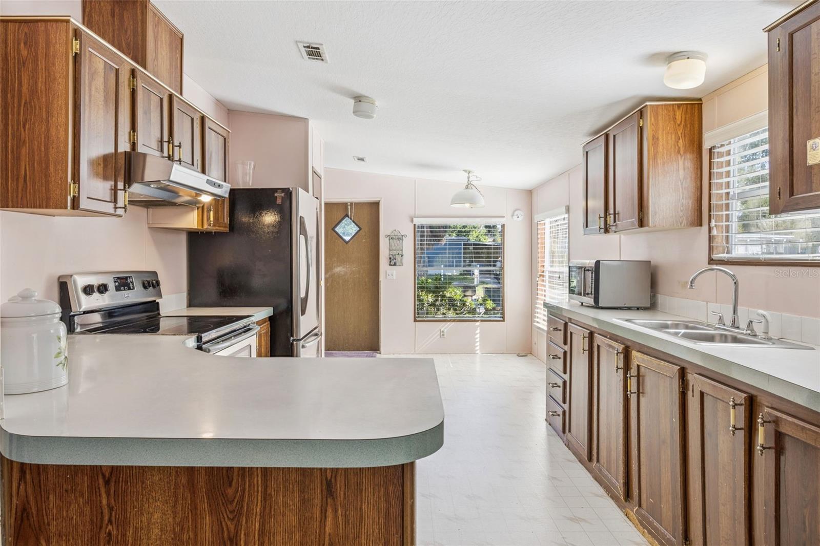 MONTVERDE MOBILE HOME - Residential