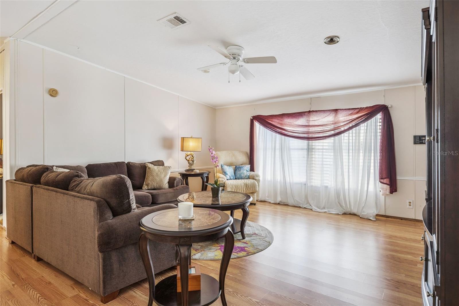 MONTVERDE MOBILE HOME - Residential