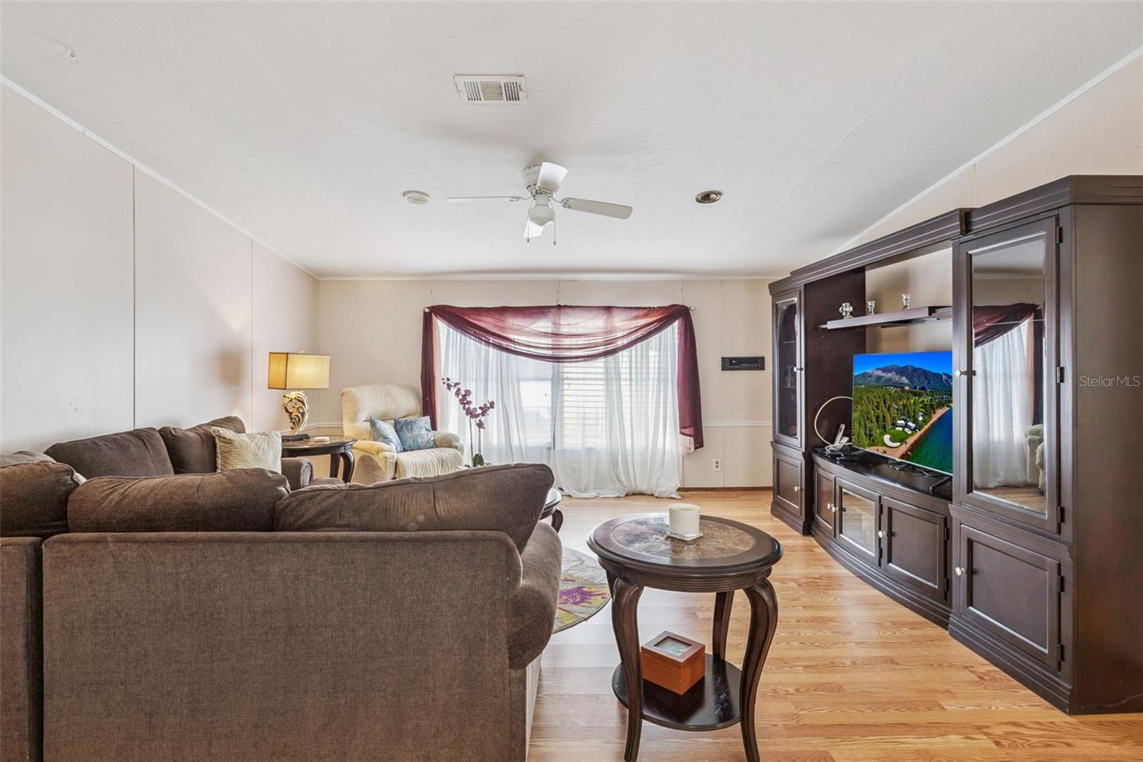 MONTVERDE MOBILE HOME - Residential