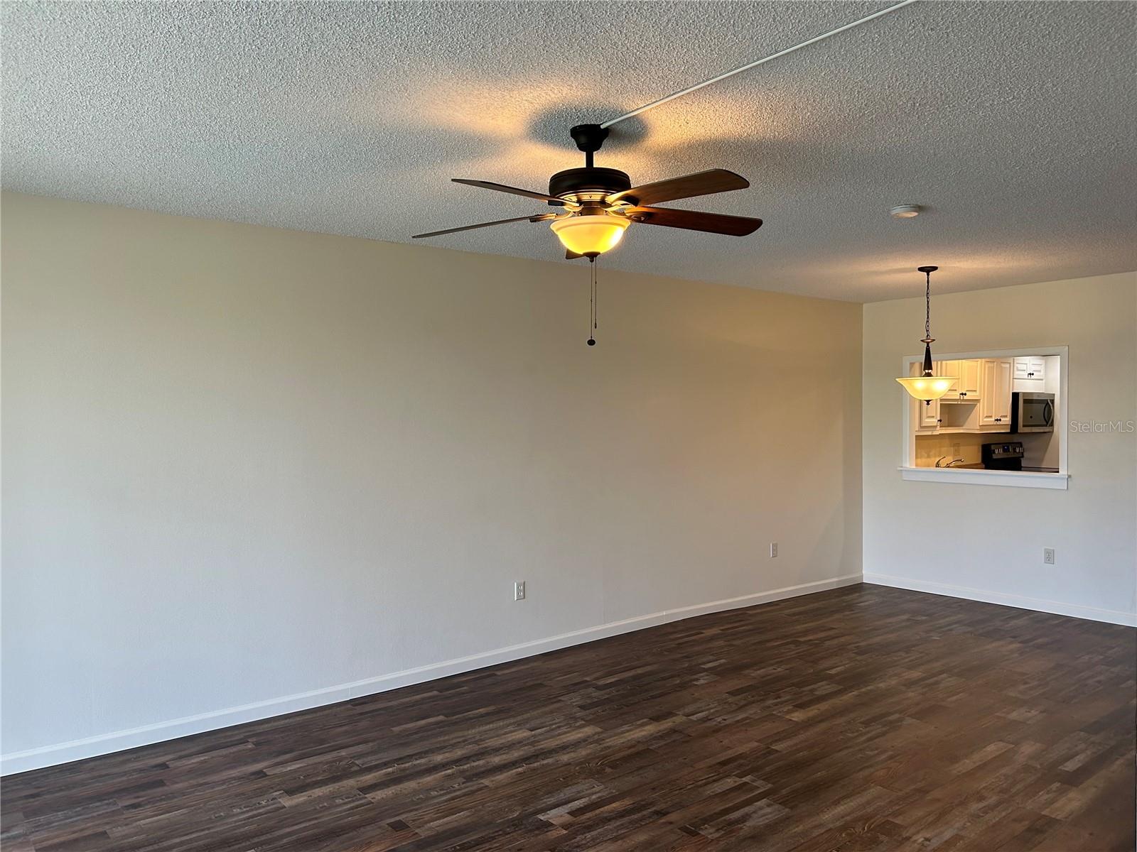 NO 1 PALM-AIRE DESOTO LAKES CC APT CONDO - Residential Lease