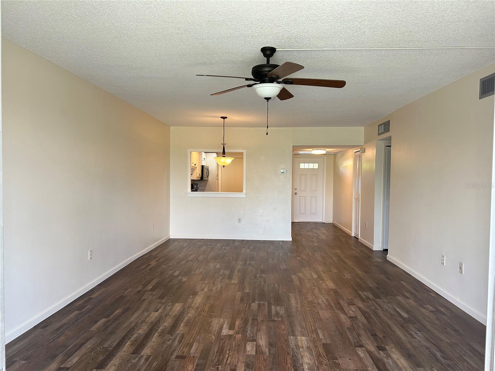 NO 1 PALM-AIRE DESOTO LAKES CC APT CONDO - Residential Lease
