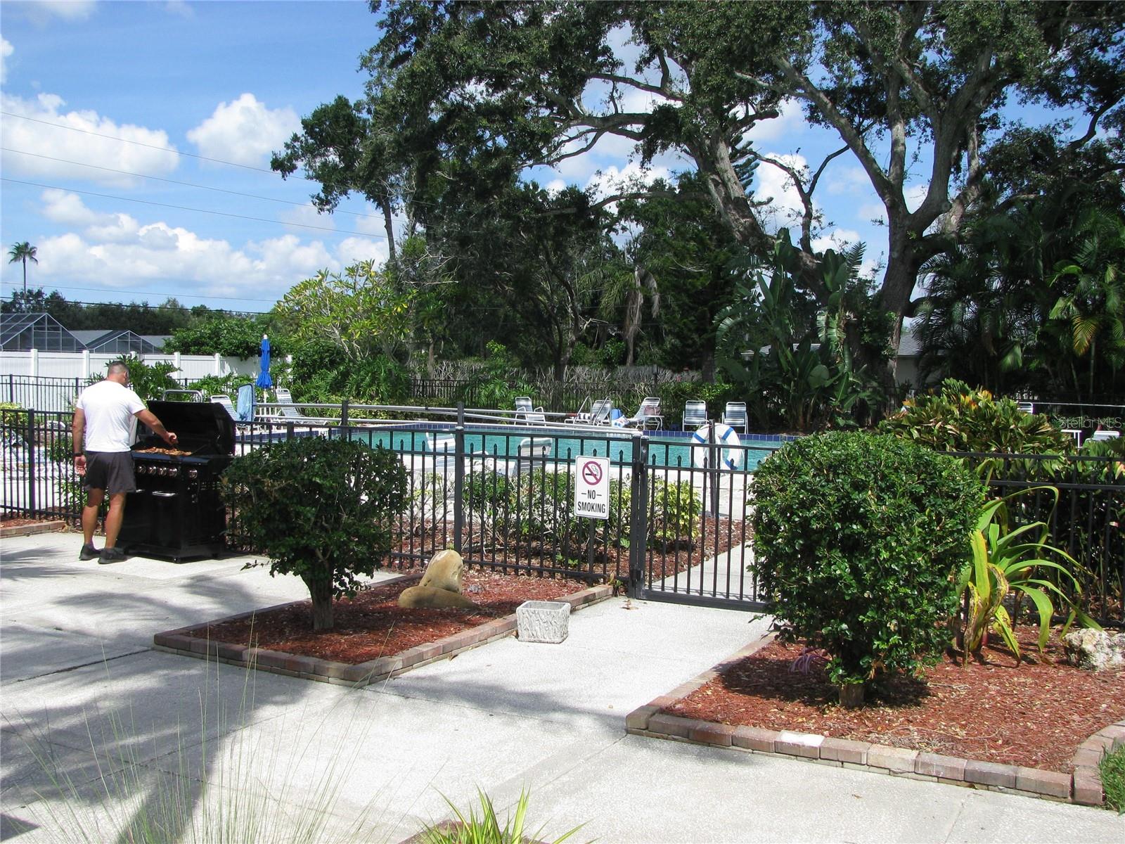 NO 1 PALM-AIRE DESOTO LAKES CC APT CONDO - Residential Lease