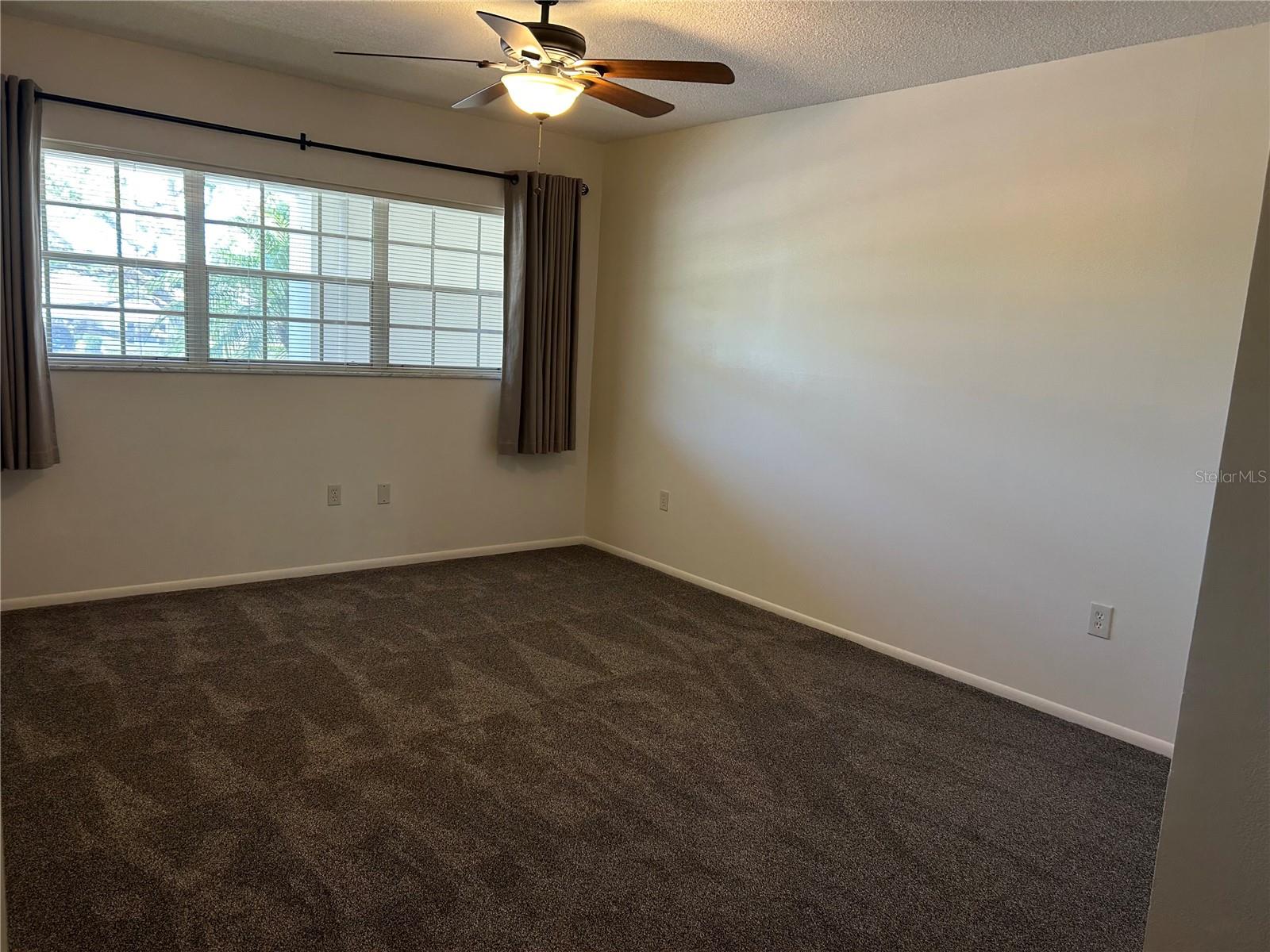 NO 1 PALM-AIRE DESOTO LAKES CC APT CONDO - Residential Lease