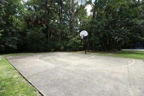 A home in WINTER SPRINGS