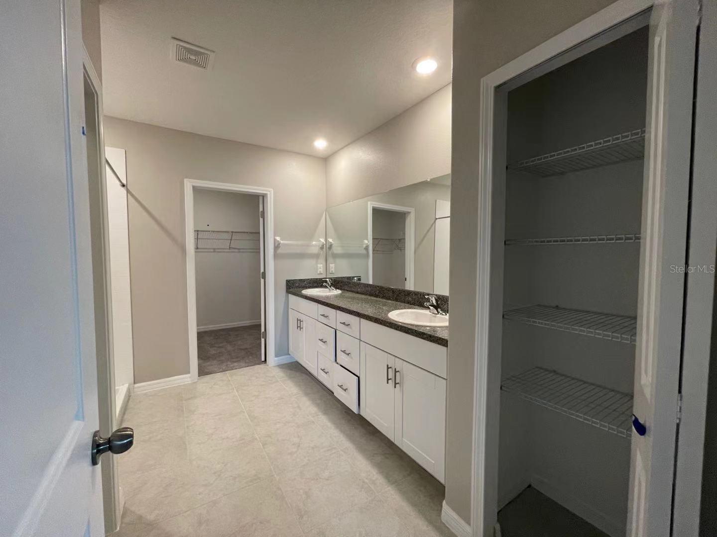 EPPERSON NORTH VILLAGE E-1 - Residential Lease