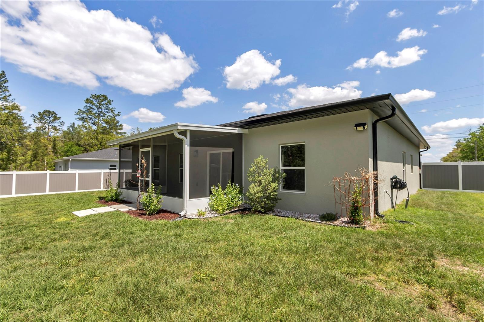 MARION OAKS - Residential