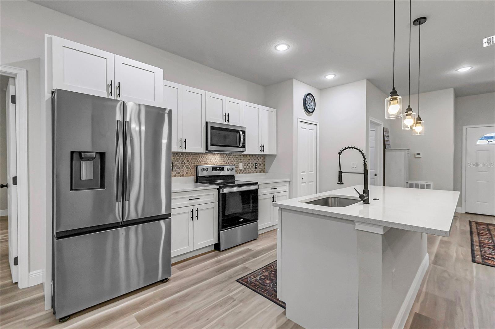 MARION OAKS - Residential