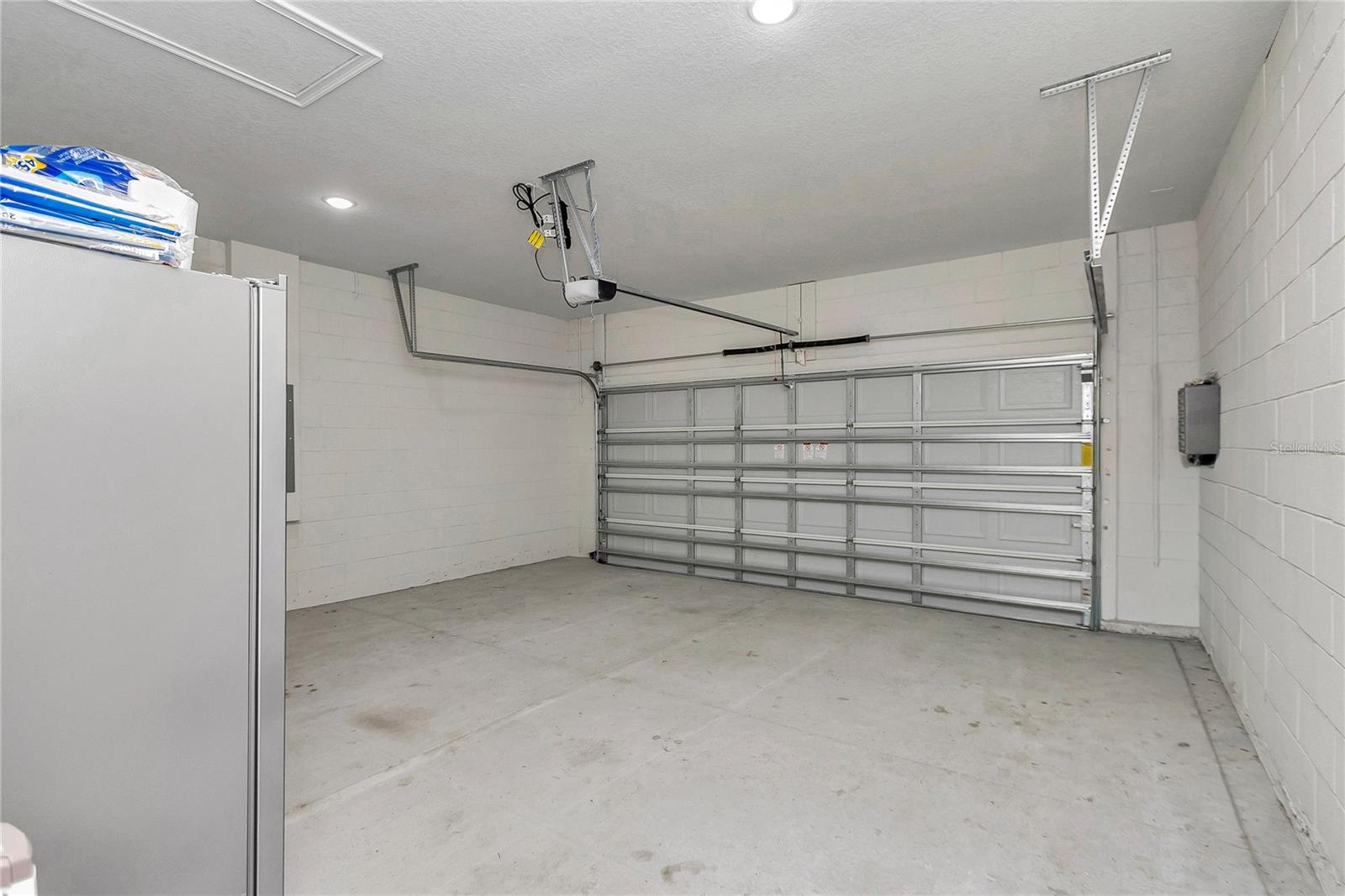 MARION OAKS - Residential